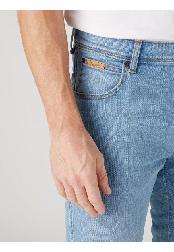 Wrangler - WRANGLER TEXAS SLIM SPODNIE MĘSKIE GAMBIT W12SHN42N 112328894