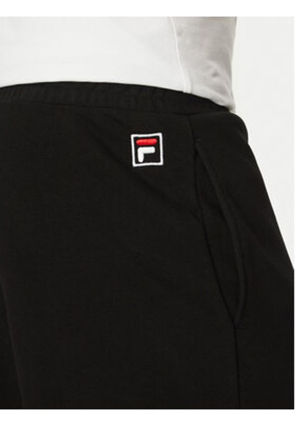 Fila Szorty sportowe Lamswaarde FAM0909 Czarny Regular Fit. Kolor: czarny. Materiał: bawełna. Styl: sportowy