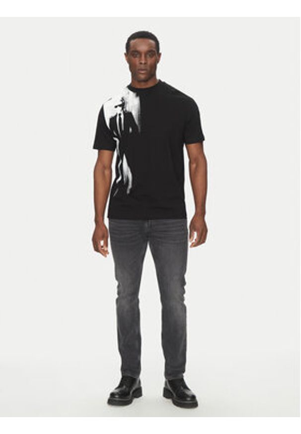 Karl Lagerfeld - KARL LAGERFELD T-Shirt 755149 552225 Czarny Regular Fit. Typ kołnierza: dekolt w karo. Kolor: czarny. Materiał: bawełna