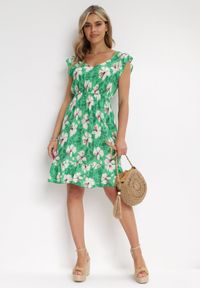 Born2be - Zielona Sukienka Bawełniana w Kwiaty Aimya. Kolor: zielony. Materiał: bawełna. Wzór: kwiaty. Sezon: lato #3
