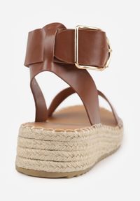 Born2be - Brązowe Sandały VICES na Niskim Koturnie z Plecionki z Paskiem Wokół Kostki Tetea. Okazja: na co dzień. Zapięcie: pasek. Kolor: brązowy. Materiał: len. Sezon: lato. Obcas: na koturnie. Styl: casual, klasyczny #7