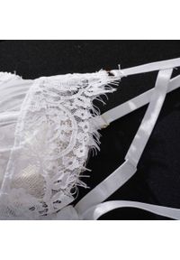 Intica - Komplet bielizny koronkowej z eleganckimi detalami Shaquana. Kolor: biały. Materiał: koronka. Wzór: koronka #4