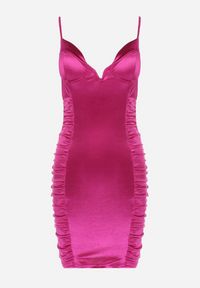 Born2be - Fuksjowa Satynowa Sukienka Mini z Drapowaniem Fegiza. Okazja: na imprezę, na randkę. Kolor: różowy. Materiał: satyna. Długość rękawa: na ramiączkach. Typ sukienki: dopasowane. Długość: mini #2