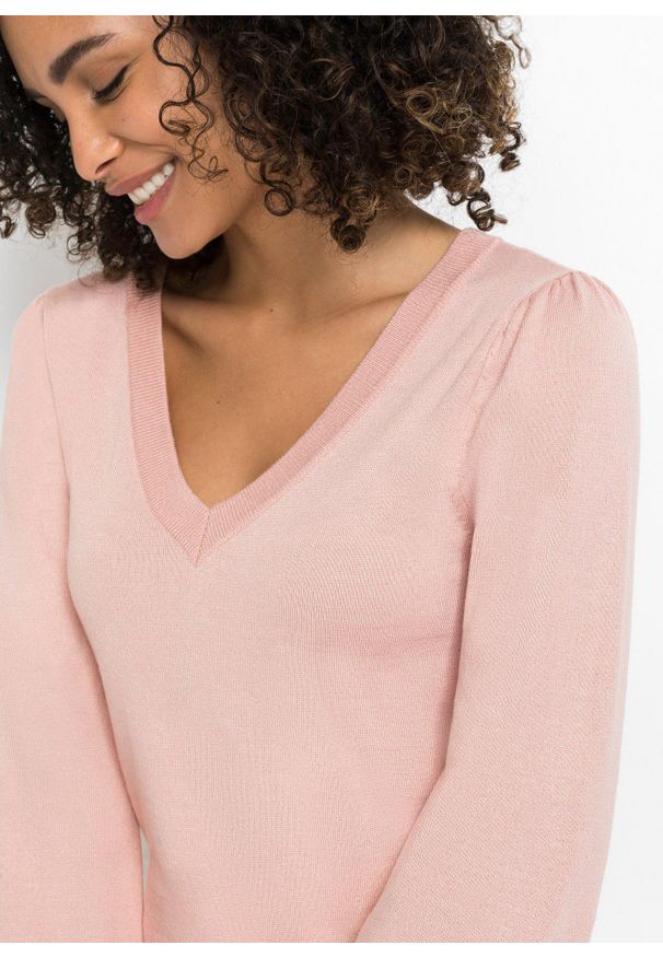 bonprix - Sweter z dzianiny o gładkim splocie drobnych oczek. Kolor: różowy. Materiał: dzianina. Wzór: gładki, ze splotem