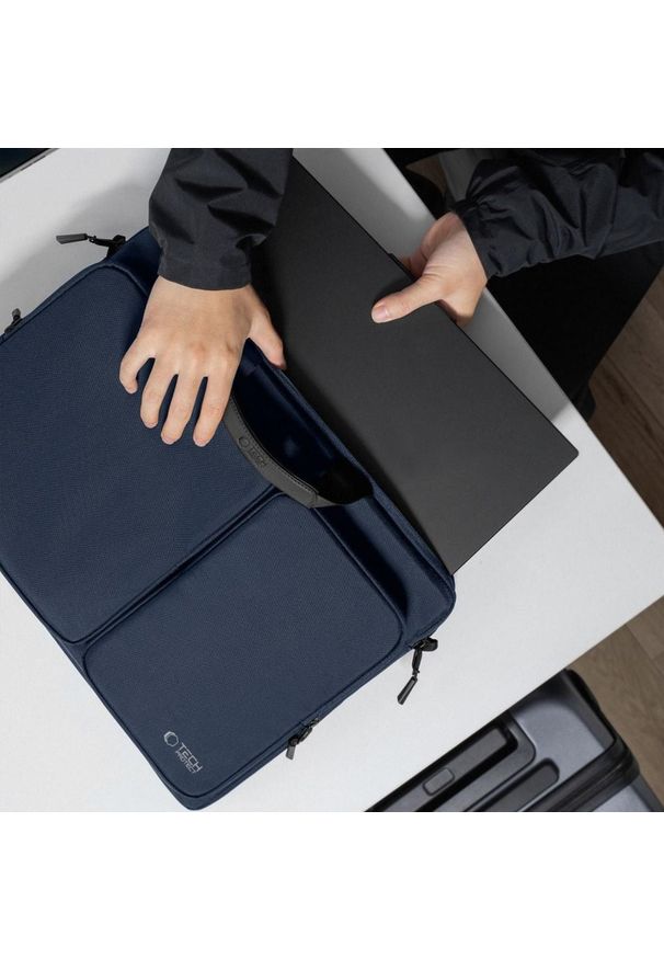 TECH-PROTECT - Torba Tech-Protect Defender Bag Laptop 17 granatowy. Kolor: niebieski. Materiał: materiał. Styl: casual, elegancki