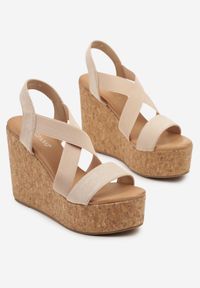 Born2be - Beżowe Sandały na Korkowym Koturnie Fevire. Okazja: na co dzień. Kolor: beżowy. Sezon: lato. Obcas: na koturnie. Styl: elegancki, casual #5