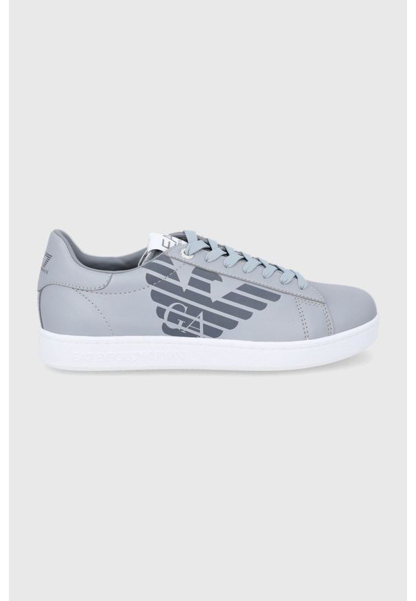 EA7 Emporio Armani Buty kolor srebrny na płaskim obcasie. Nosek buta: okrągły. Zapięcie: sznurówki. Kolor: srebrny. Materiał: guma. Obcas: na obcasie. Wysokość obcasa: niski
