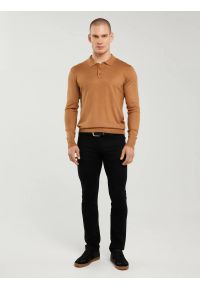 Big-Star - Sweter męski z kołnierzykiem polo brązowy Bradson 802. Okazja: na co dzień. Typ kołnierza: polo. Kolor: brązowy. Materiał: wiskoza. Długość rękawa: długi rękaw. Długość: długie. Styl: sportowy, elegancki, casual