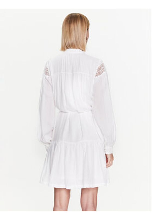 Bruuns Bazaar Sukienka codzienna Leora BBW3156 Biały Regular Fit. Okazja: na co dzień. Kolor: biały. Materiał: wiskoza. Typ sukienki: proste. Styl: casual