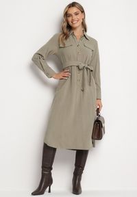 Born2be - Zielona Bawełniana Sukienka Koszulowa z Wiązanym Paskiem Zintrona. Okazja: na co dzień. Kolor: zielony. Materiał: bawełna. Typ sukienki: koszulowe. Styl: casual #4