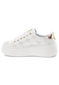 Białe Sneakersy Armodo Stylowe Obuwie Damskie Na Platformie. Okazja: na co dzień. Zapięcie: sznurówki. Kolor: biały. Materiał: materiał, skóra. Wzór: aplikacja. Obcas: na platformie. Styl: elegancki