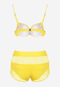 Born2be - Żółte Bikini Stanik z Metalową Aplikacją Majtki Typu Figi Siateczkowe Szorty z Gumką Vikaella. Kolor: żółty. Wzór: aplikacja #2