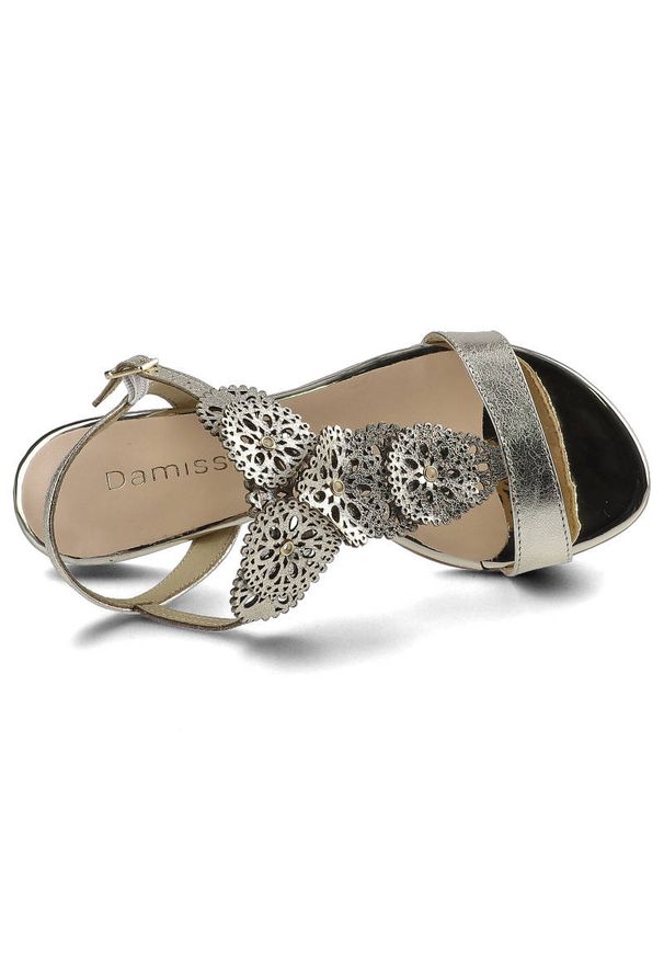 DAMISS - Złote Sandały Damiss Damskie Modne Buty Skórzane. Zapięcie: sprzączka. Kolor: złoty. Materiał: skóra. Wzór: ażurowy. Obcas: na obcasie. Wysokość obcasa: niski