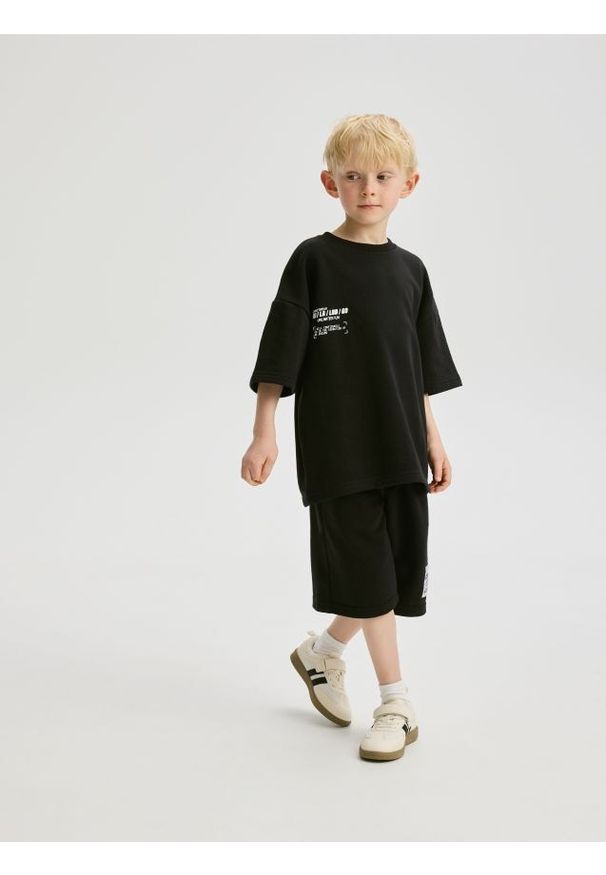 Reserved - Bawełniany komplet z szortami - czarny. Kolor: czarny. Materiał: bawełna