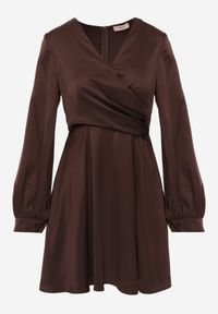 Renee - Brązowa Bawełniana Sukienka VICES z Satyny z Kopertowym Dekoltem Cunelia. Okazja: na co dzień. Typ kołnierza: dekolt kopertowy. Kolor: brązowy. Materiał: satyna, bawełna. Długość rękawa: długi rękaw. Typ sukienki: kopertowe. Styl: casual, elegancki #4