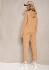 Renee - Ciemnobeżowy Sportowy Komplet Dresowy Klasyczne Spodnie i Bluza z Kapturem na Suwak Torvala. Kolor: beżowy. Materiał: dresówka #4