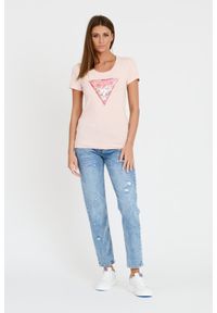 Guess - GUESS Różowy t-shirt Satin Triangle Tee. Kolor: różowy #4