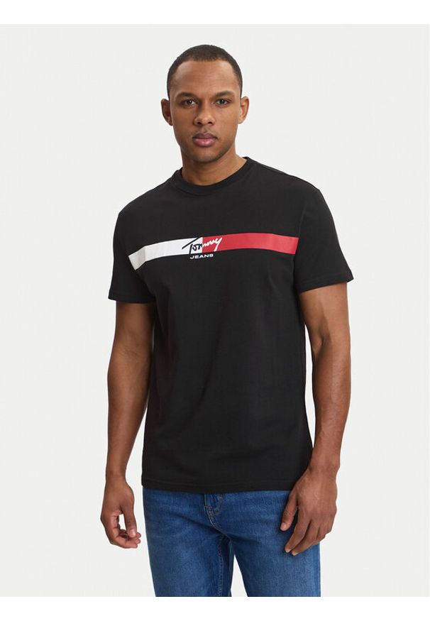 Tommy Jeans T-Shirt DM0DM22539 Czarny Regular Fit. Kolor: czarny. Materiał: bawełna