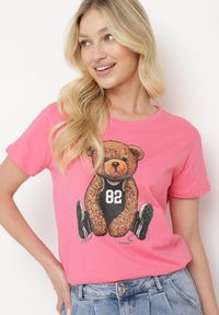 Born2be - Różowy Bawełniany T-shirt z Ozdobnym Nadrukiem Wanestra. Okazja: na co dzień. Kolor: różowy. Materiał: bawełna. Wzór: nadruk. Styl: casual