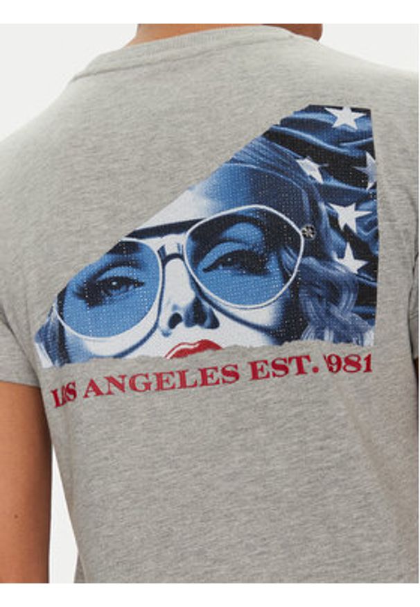 Guess T-Shirt W5RI04 I3Z14 Szary Regular Fit. Kolor: szary. Materiał: bawełna
