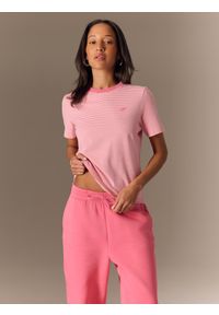 4f - 4F T-shirt regular damski - różowy L. Okazja: na co dzień. Kolor: różowy. Materiał: skóra, materiał. Wzór: paski. Styl: casual, klasyczny, elegancki #2