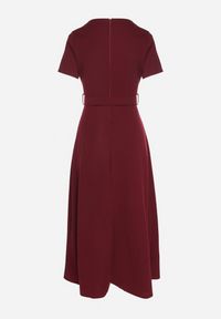 Born2be - Bordowa Rozkloszowana Sukienka Ozdobiona Paskiem Desianna. Okazja: na co dzień. Kolor: czerwony. Wzór: aplikacja. Styl: klasyczny, casual, elegancki #7
