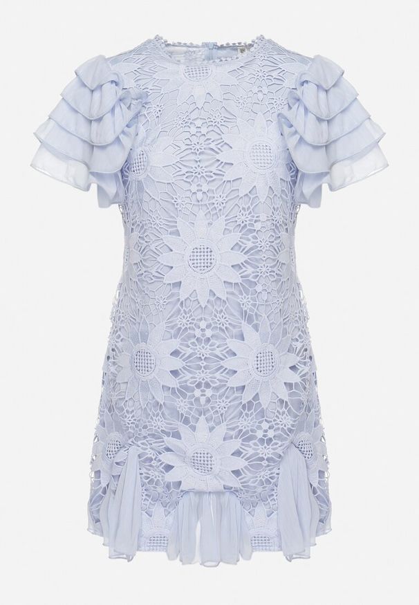Born2be - Jasnoniebieska Sukienka Mini z Koronkowymi Wstawkami i Falbankami Soffiana. Okazja: na co dzień, na imprezę. Typ kołnierza: kołnierz z falbankami. Kolor: niebieski. Materiał: koronka. Długość rękawa: krótki rękaw. Wzór: koronka. Styl: elegancki, casual. Długość: mini