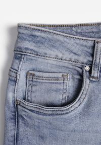 Born2be - Niebieskie Bawełniane Jeansy o Klasycznym KrojuVimavies. Stan: podwyższony. Kolor: niebieski. Wzór: koronka. Styl: klasyczny #5