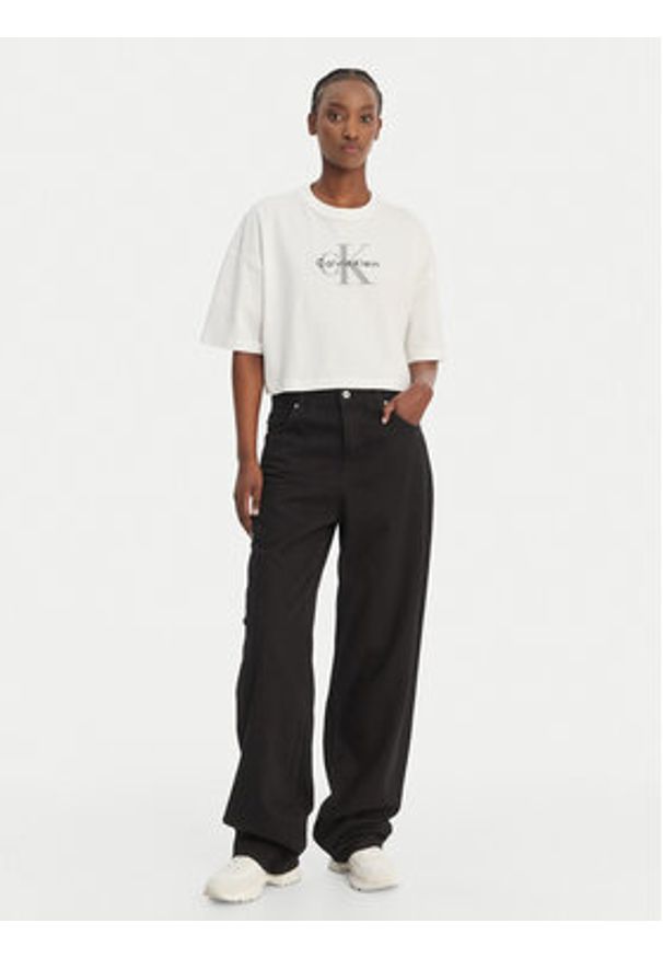 Calvin Klein Jeans T-Shirt LV047F828G Biały Boxy Fit. Kolor: biały. Materiał: bawełna