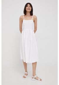 Lee Cooper sukienka bawełniana kolor biały midi rozkloszowana. Typ kołnierza: dekolt halter. Kolor: biały. Materiał: bawełna. Długość rękawa: na ramiączkach. Typ sukienki: rozkloszowane. Długość: midi