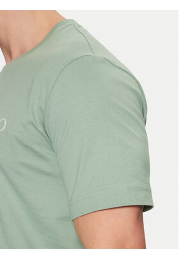 Marc O'Polo T-Shirt 520 2012 51052 Zielony Regular Fit. Typ kołnierza: polo. Kolor: zielony. Materiał: bawełna