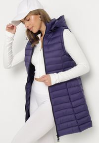 Born2be - Ciemnofioletowa Kamizelka Pikowana o Dłuższym Fasonie z Kapturem Vitilie. Okazja: na co dzień. Typ kołnierza: kaptur. Kolor: fioletowy. Materiał: jeans. Długość: długie. Styl: casual, elegancki #6