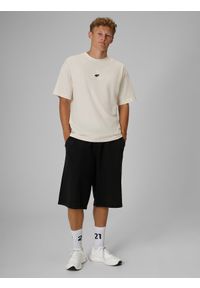 4f - 4F Regular Size: T-shirt loose z nadrukiem 4F | Tomasz Fornal - kremowy M. Okazja: na co dzień. Kolor: kremowy. Materiał: bawełna, dzianina. Wzór: nadruk. Styl: street, casual #2