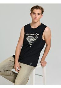 Sinsay - Koszulka z nadrukiem Chevrolet Camaro - czarny. Kolor: czarny. Wzór: nadruk #1
