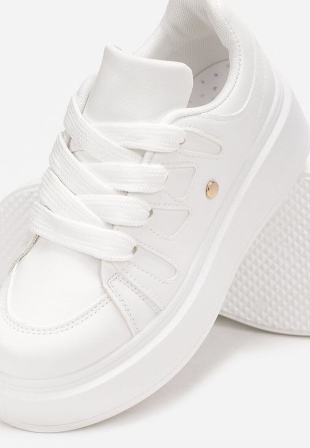 Born2be - Białe Sneakersy na Platformie Revin. Kolor: biały. Obcas: na platformie