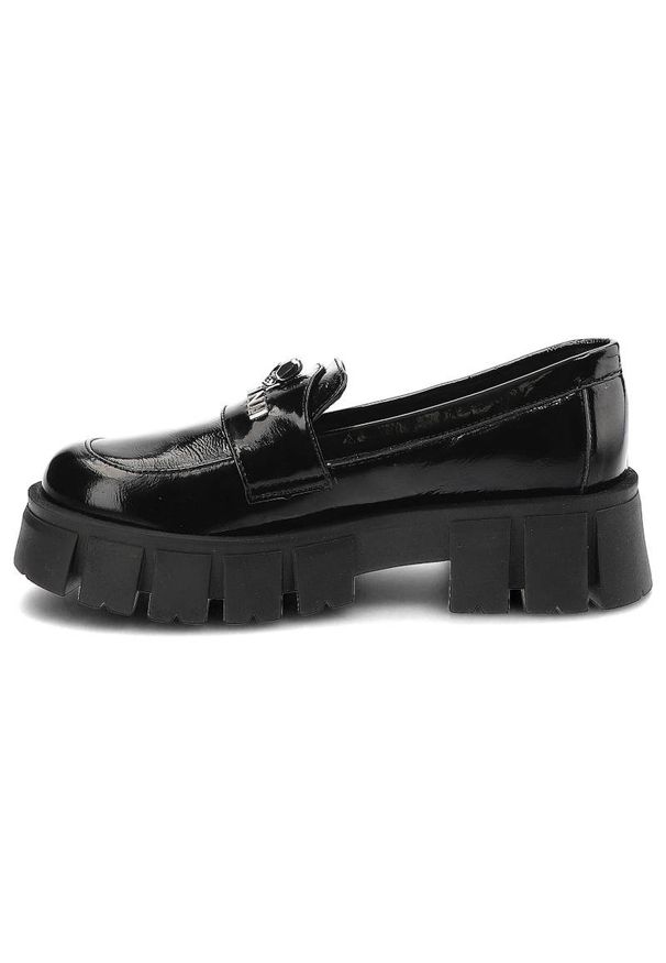 Czarne Półbuty Carinii Modne Skórzane Buty Damskie. Okazja: na co dzień. Zapięcie: bez zapięcia. Kolor: czarny. Materiał: skóra. Szerokość cholewki: normalna. Obcas: na obcasie. Styl: casual. Wysokość obcasa: niski