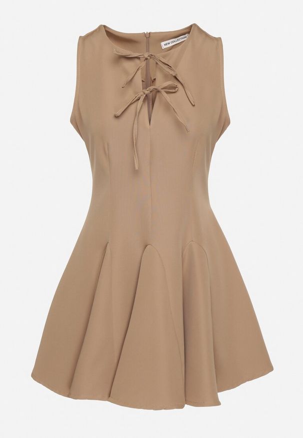 Born2be - Ciemnobeżowa Rozkloszowana Sukienka Bez Rękawów z Ozdobnymi Wiązaniami Avelkio. Okazja: na co dzień, na spacer. Kolor: beżowy. Długość rękawa: bez rękawów. Typ sukienki: rozkloszowane. Styl: casual, elegancki