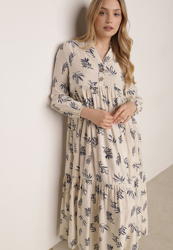 Born2be - Jasnobeżowa Rozkloszowana Sukienka z Wiskozy z Dekoltem na Guziki Watesa. Okazja: na co dzień. Kolor: beżowy. Materiał: wiskoza. Typ sukienki: rozkloszowane, proste. Styl: boho, casual