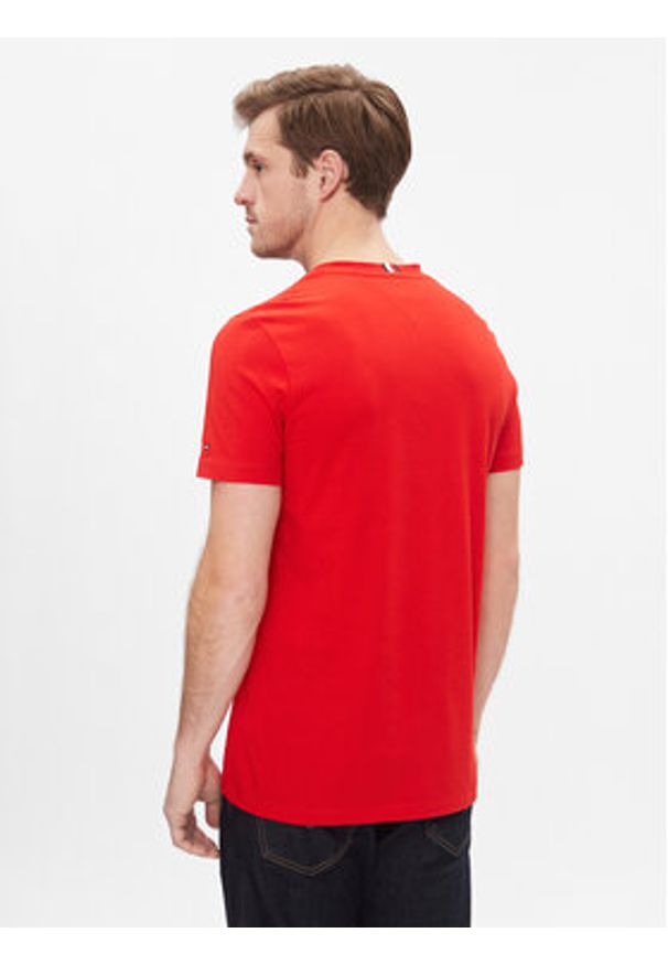 TOMMY HILFIGER - Tommy Hilfiger T-Shirt H Emblem Tee MW0MW33687 Czerwony Slim Fit. Kolor: czerwony. Materiał: bawełna