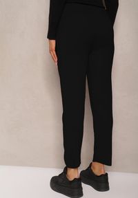 Renee - Czarne Spodnie z Bawełną High Waist Ozdobione Sznurkiem Venaline. Okazja: na co dzień. Stan: podwyższony. Kolor: czarny. Materiał: bawełna. Wzór: aplikacja. Styl: klasyczny, casual #4