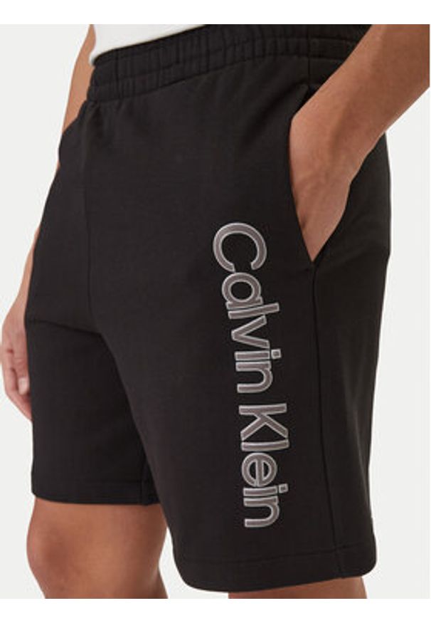 Calvin Klein Szorty sportowe LV04LF240G Czarny Regular Fit. Kolor: czarny. Materiał: bawełna. Styl: sportowy