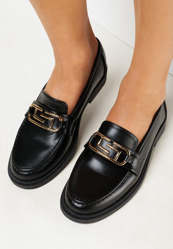 Born2be - Czarne Mokasyny z Klamerką Solomia. Okazja: na co dzień. Kolor: czarny. Materiał: jeans. Wzór: aplikacja. Styl: casual, klasyczny, elegancki
