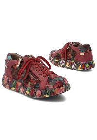 Czerwone Sneakersy Laura Vita Stylowe Obuwie Damskie Na Platformie. Zapięcie: sznurówki. Kolor: czerwony. Szerokość cholewki: normalna. Wzór: nadruk, aplikacja, kwiaty. Obcas: na platformie. Styl: elegancki #2