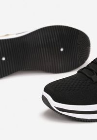 Born2be - Czarne Sneakersy Maguna. Zapięcie: bez zapięcia. Kolor: czarny. Materiał: materiał, dresówka. Szerokość cholewki: normalna. Wzór: aplikacja. Obcas: na platformie #3