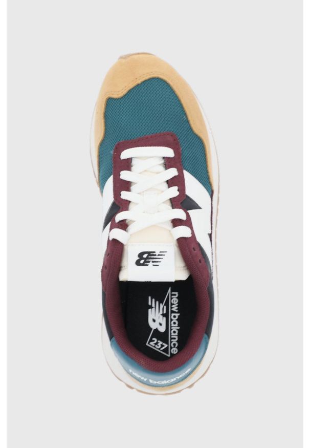 New Balance Buty kolor żółty. Nosek buta: okrągły. Zapięcie: sznurówki. Kolor: żółty. Materiał: guma