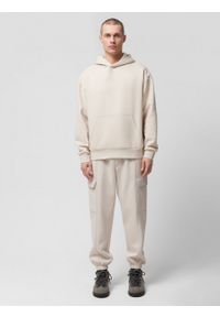 outhorn - Spodnie dresowe joggery męskie - kremowe. Kolor: kremowy. Materiał: dresówka #10