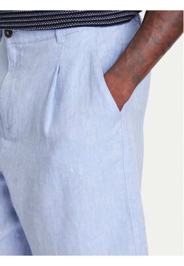 United Colors of Benetton - United Colors Of Benetton Szorty materiałowe 43B3U9010 Niebieski Regular Fit. Kolor: niebieski. Materiał: bawełna