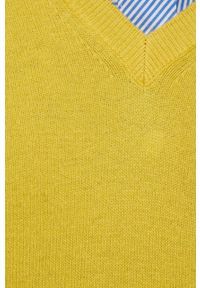 United Colors of Benetton sweter wełniany damski kolor żółty lekki. Okazja: na co dzień. Kolor: żółty. Materiał: wełna. Długość rękawa: długi rękaw. Długość: długie. Styl: casual #2