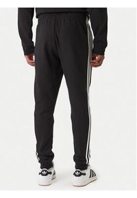 Adidas - adidas Spodnie dresowe 3-Stripes KE3562 Czarny Slim Fit. Kolor: czarny. Materiał: syntetyk, bawełna #4