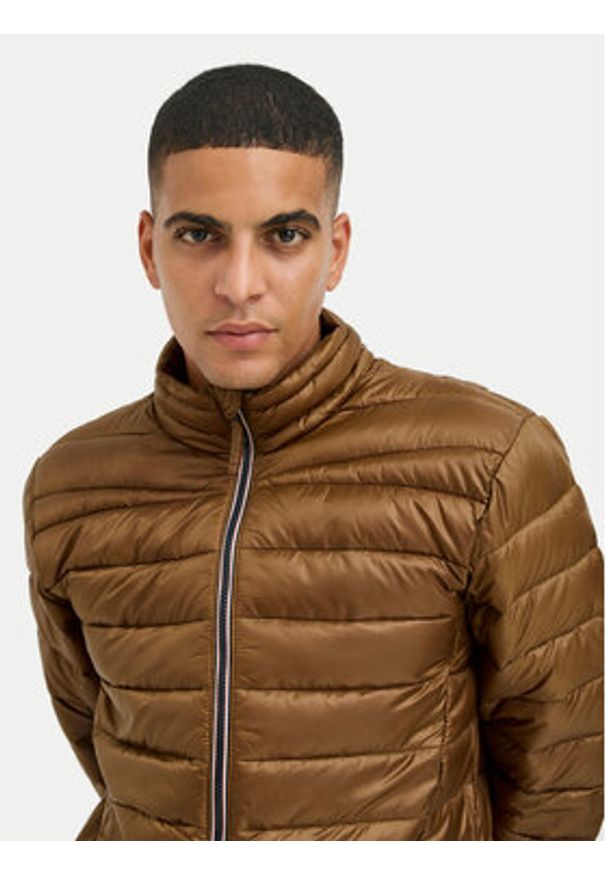 Blend Kurtka przejściowa 20717530 Brązowy Regular Fit. Kolor: brązowy. Materiał: syntetyk